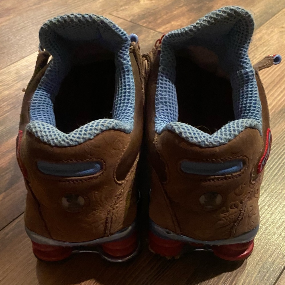 NIKE Shox Brown Flower Pattern Size 8 - Picture 4 of 13